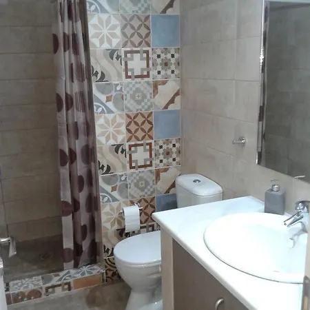 Iliana's Seaside Maisonette Спетсес