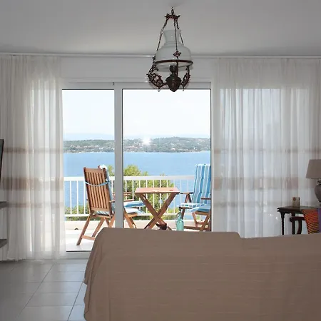 Iliana's Seaside Maisonette Дом отдыха *