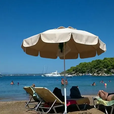 Дом отдыха Iliana's Seaside Maisonette Спетсес